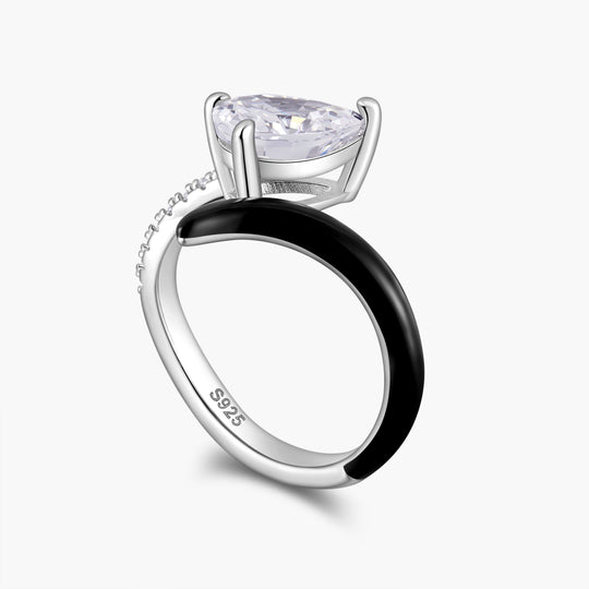 Umbra Ring
