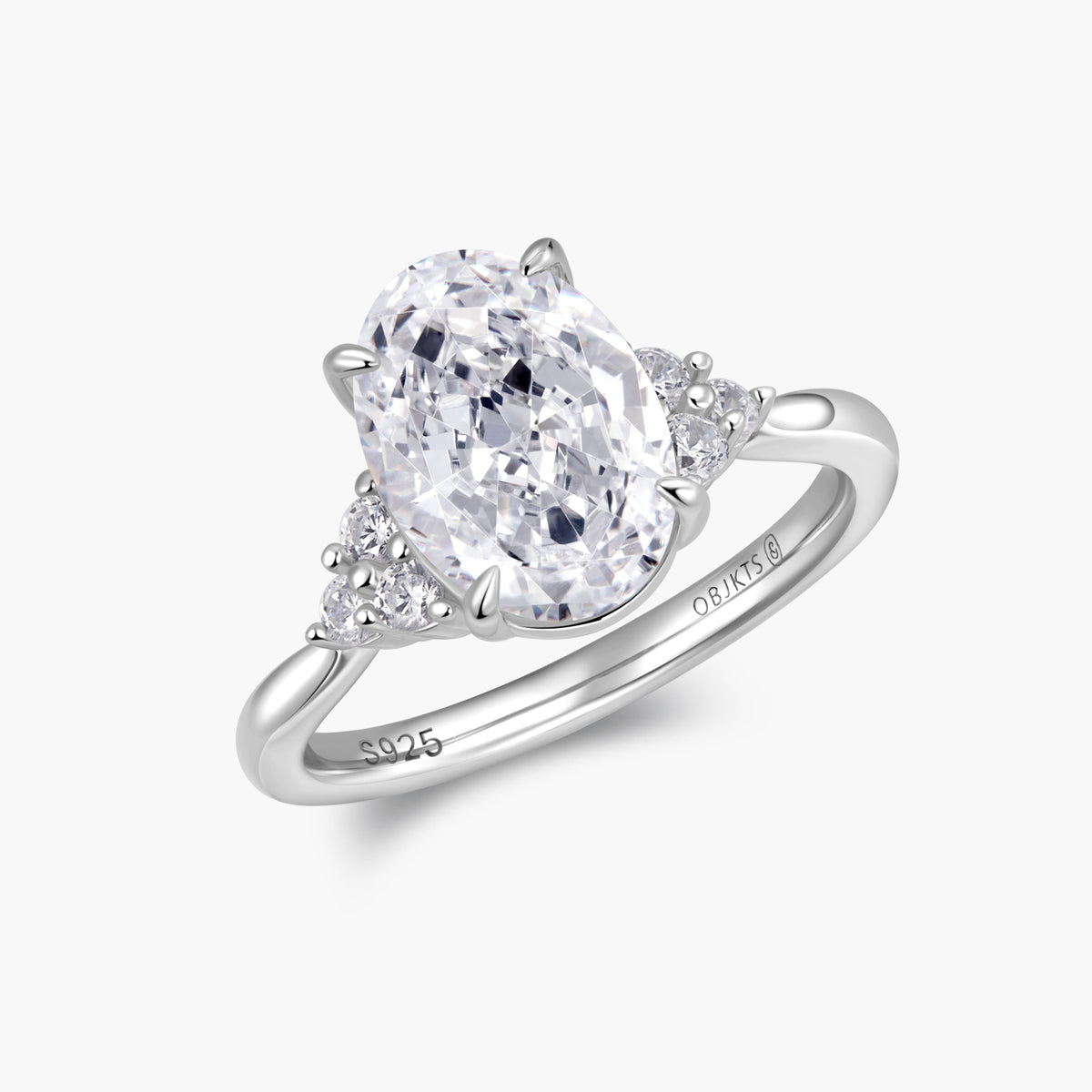 Naila Ring – OBJKTS Jewelry