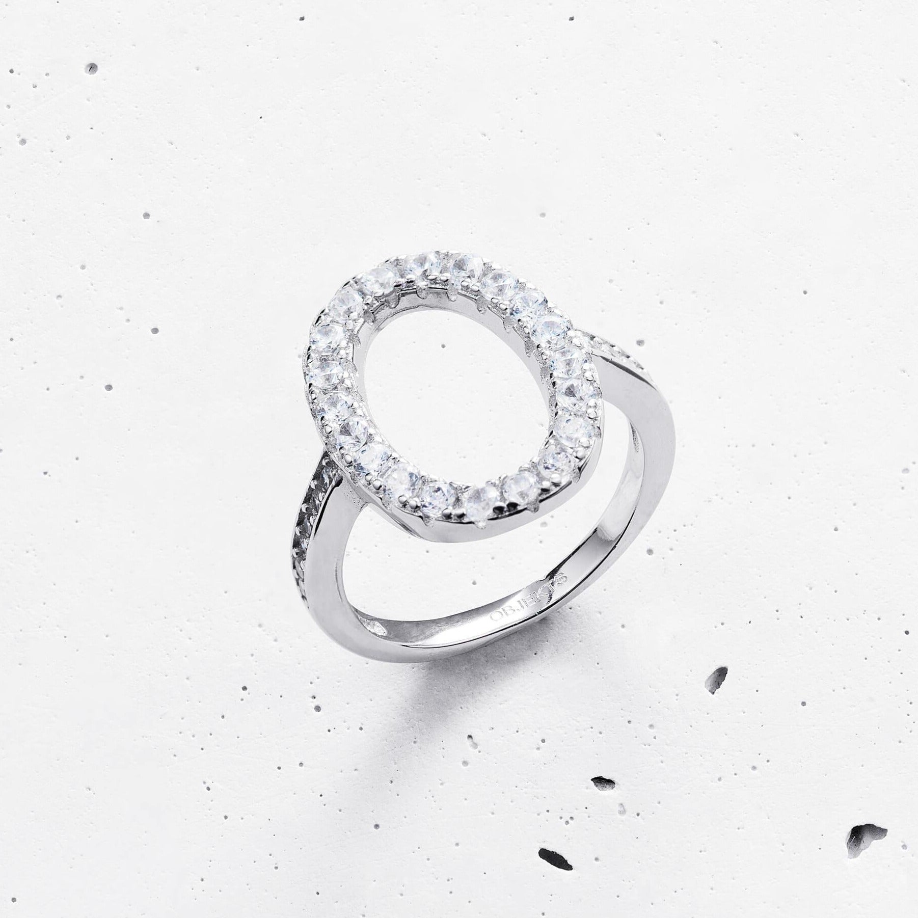 Pave Oval Serfis Ring