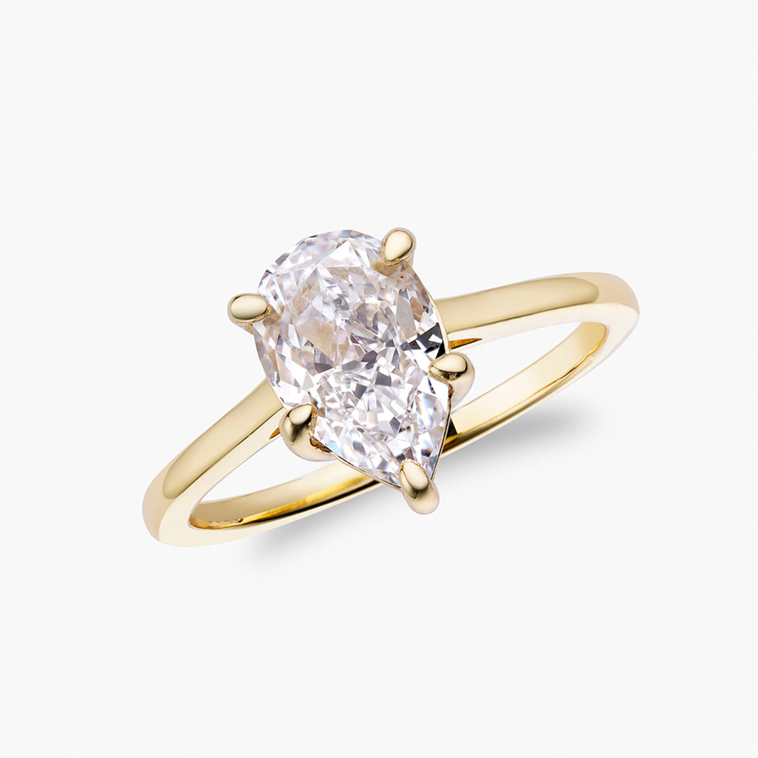 Small Classic Pear shaped Solitaire Plain Band Single Stone Ring ...